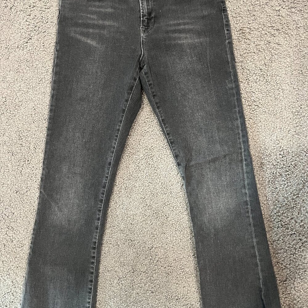 FP FREE PEOPLE Black Faded Cropped Flare Leg Raw Hem Jeans - EUC -Size: W29 L 26